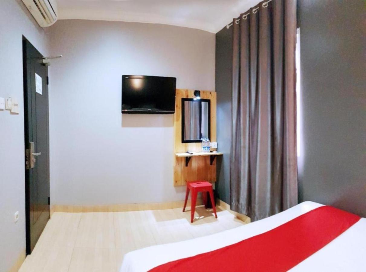 Wow Hotel Джакарта Екстериор снимка