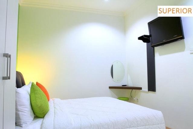 Wow Hotel Джакарта Екстериор снимка
